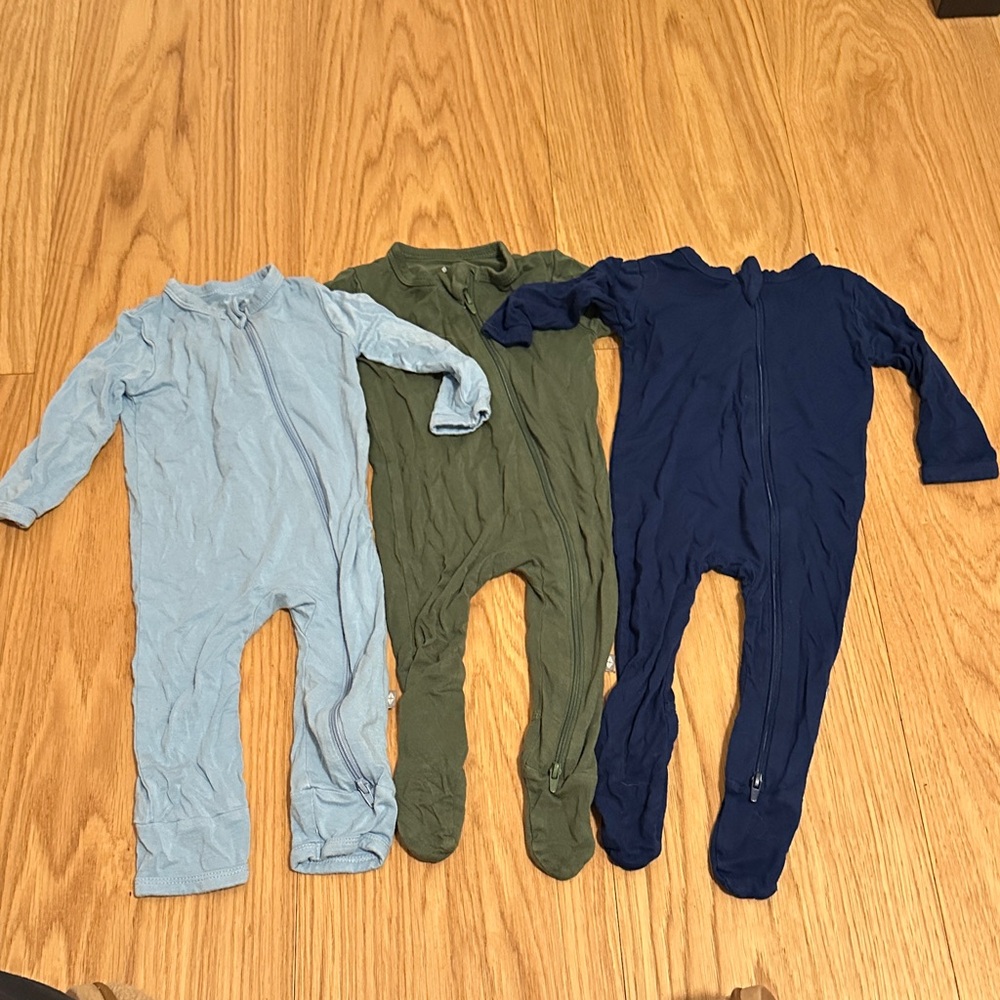 KYTE Baby 2 zippered footies and one zippered romper bundle size 3-6mo